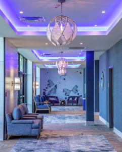 DoubleTree by Hilton Hot Springs的休息区