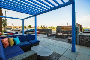 Tru By Hilton Goodyear Phoenix West, Az的休息区