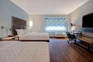 Tru By Hilton Auburn, In客房内的一张或多张床位