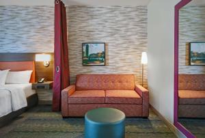 Posezení v ubytování Home2 Suites By Hilton Columbus