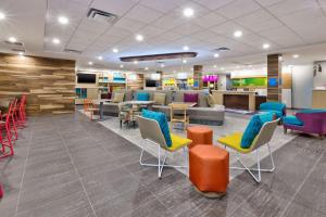 Home2 Suites By Hilton Grand Blanc Flint, Mi的休息区