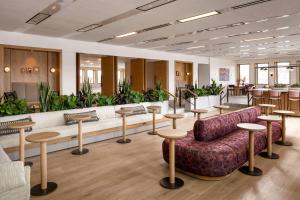 Hotel Marcel New Haven, Tapestry Collection By Hilton的休息区