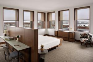 Hotel Marcel New Haven, Tapestry Collection By Hilton的休息区