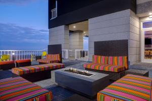 Tru By Hilton Galveston, Tx的休息区