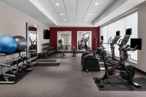 Fitness centrum a/nebo fitness zařízení v ubytování Home2 Suites By Hilton Hobbs