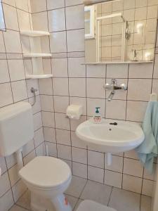 Kúpeľňa v ubytovaní Apartment in Baric Draga 38614