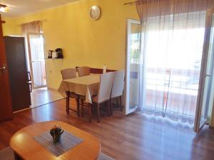 Fotografie z fotogalerie ubytování Apartment in Posedarje 37105 v destinaci Posedarje