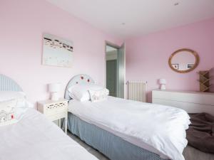 Postel nebo postele na pokoji v ubytování The Point