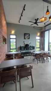 Sunya Home Raub, Pahang G01 레스토랑 또는 맛집