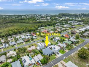 Φωτογραφία από το άλμπουμ του Blacklaw's Retreat - Rainbow Beach Views. Spacious. Fenced Yard. σε Rainbow Beach