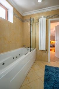 Kép RENOVATED Boutique Apartments Petrus szállásáról Szófiában a galériában