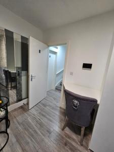 Kuchyň nebo kuchyňský kout v ubytování Stylish Studio near Kensal Green (E)