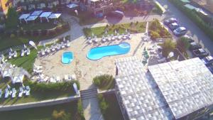 an aerial view of a backyard with a pool at Family Hotel Eterno in Tsigov Chark