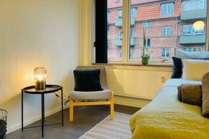 Posezení v ubytování INACTIVE Cozy & Modern Studio by Metro Station