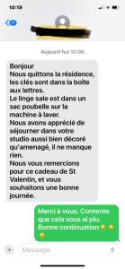 a screenshot of a text message about a cell phone fraud at Les Marinas de Cassy in Lanton