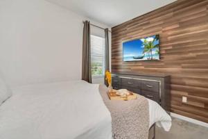 Serene Sunsets Villa - E04客房内的一张或多张床位