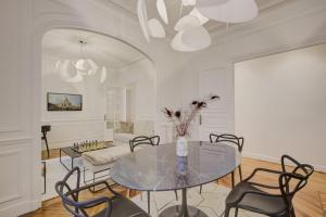 Le Parisien Chic et Contemporain
