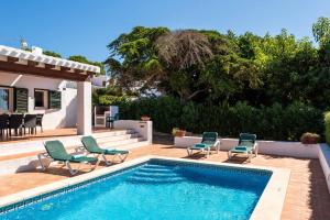 Φωτογραφία από το άλμπουμ του Bini Carmen σε Binibeca