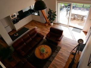 Φωτογραφία από το άλμπουμ του Gîte maison entière, piscine intérieure chauffée privée, proche Alsace σε Entre-deux-Eaux +48 φωτογραφίες