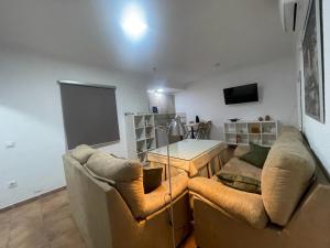 Część wypoczynkowa w obiekcie El apartamento de Ana -Jerez