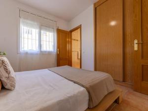 Posteľ alebo postele v izbe v ubytovaní Holiday Home Sally by Interhome