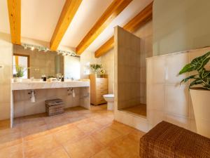 Kúpeľňa v ubytovaní Holiday Home Sally by Interhome