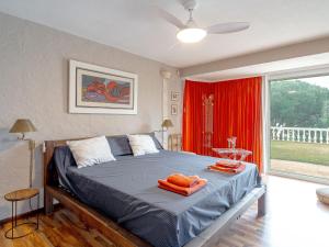 Posteľ alebo postele v izbe v ubytovaní Villa Volver by Interhome