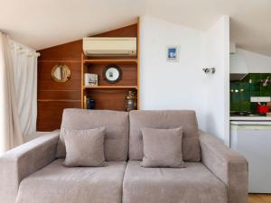 Posedenie v ubytovaní Studio Port L'escala-6 by Interhome