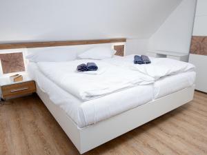 Postel nebo postele na pokoji v ubytování Apartment Ankerplatz by Interhome