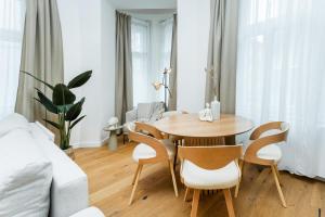 Posedenie v ubytovaní Cozy Wenceslas square 700m Apartment, Prague