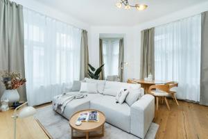 Posedenie v ubytovaní Cozy Wenceslas square 700m Apartment, Prague