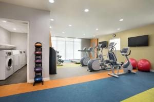 Fitness centrum a/nebo fitness zařízení v ubytování Home2 Suites by Hilton Houston Webster