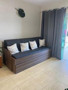 Area tempat duduk di Apartamento confortável em caldas novas com espaço aquático, 6 piscinas , 3 hidromassagem , Bar e Restaurante , Sauna , espaço kids