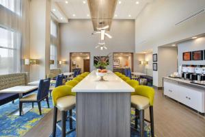 Restaurace v ubytování Hampton Inn & Suites By Hilton, Southwest Sioux Falls