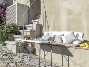 Posezení v ubytování Apartment Noce by Interhome