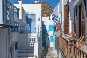 Imagen de la galería de Rustic House in Plaka, en Plaka Milou