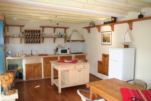 A kitchen or kitchenette at Villa Rustica