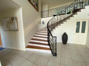 MowbrayIncredible beachfront home, 10 min to Port Douglas - Diamond Cliff的相册照片