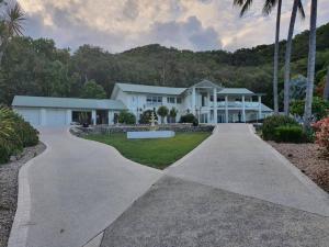 MowbrayIncredible beachfront home, 10 min to Port Douglas - Diamond Cliff的相册照片