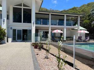 MowbrayIncredible beachfront home, 10 min to Port Douglas - Diamond Cliff的相册照片