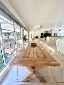 MowbrayIncredible beachfront home, 10 min to Port Douglas - Diamond Cliff的相册照片