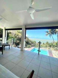 MowbrayIncredible beachfront home, 10 min to Port Douglas - Diamond Cliff的相册照片