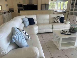MowbrayIncredible beachfront home, 10 min to Port Douglas - Diamond Cliff的相册照片