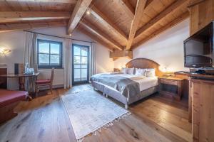 Postel nebo postele na pokoji v ubytování Hotel Stern