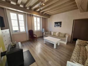 Posedenie v ubytovaní Maison de ville cosy à Orléans avec parking, proche commerces et loisirs - FR-1-590-245