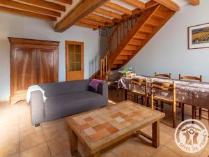 Posedenie v ubytovaní Gîte familial près de la Loire avec grand jardin, parking privé, proche Saumur et activités nautiques - FR-1-622-40