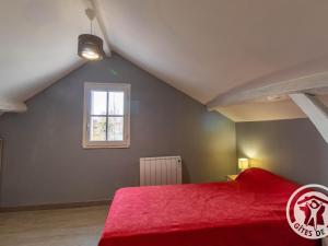 Posteľ alebo postele v izbe v ubytovaní Gîte familial près de la Loire avec grand jardin, parking privé, proche Saumur et activités nautiques - FR-1-622-40