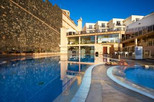 The swimming pool at or close to Kn Aparthotel Panorámica