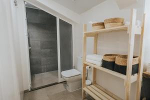 Bilik mandi di Pico Apartment's +38 gambar