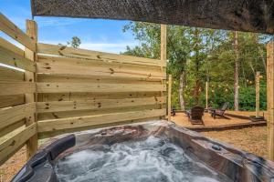 Zahrada ubytování Sleeps 12! • Rare Private Pool • Dollywood 5 Mins